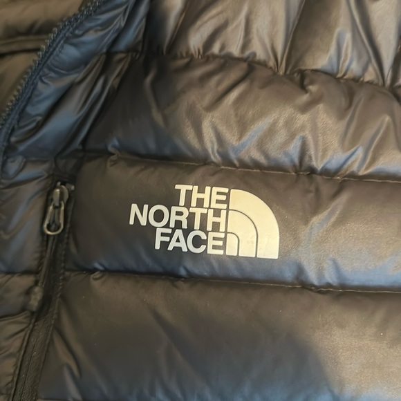 NEED TO SELL. MUST empty closet. Great condition. Lightly worn. Down. Light. - Picture 3 of 4